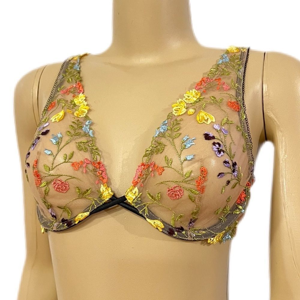Victoria’s Secret Dream Angels Unlined Plunge Floral Embroidered Sheer bra 34A